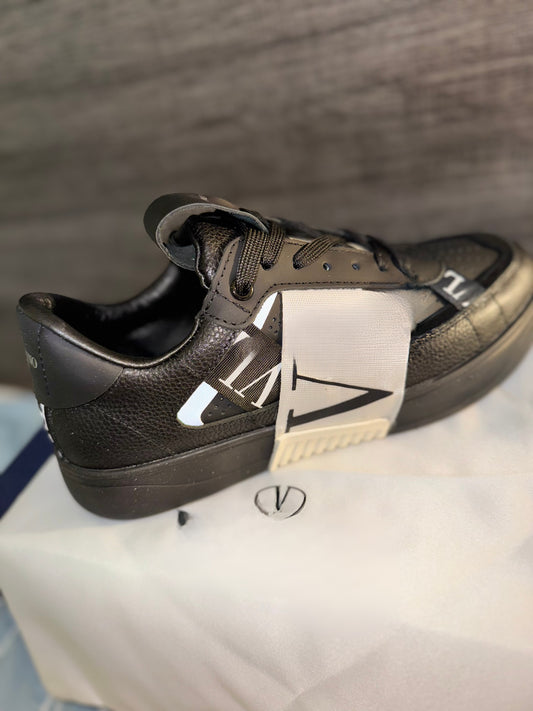 Nice sneaker