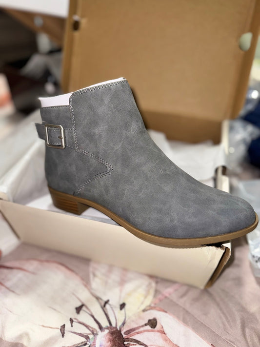Womens Ryder Stacked Heel Booties